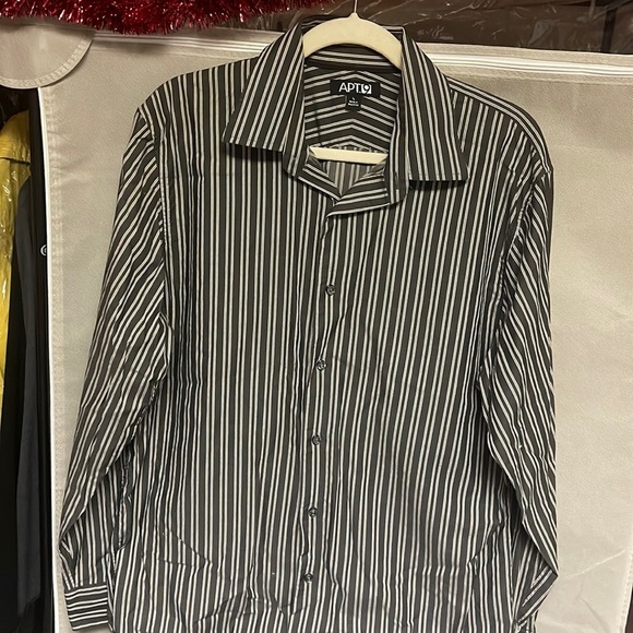 Apt 9 Dress Shirt short sleeve Dark gray and white stripe. Size L - Picture 2 of 5